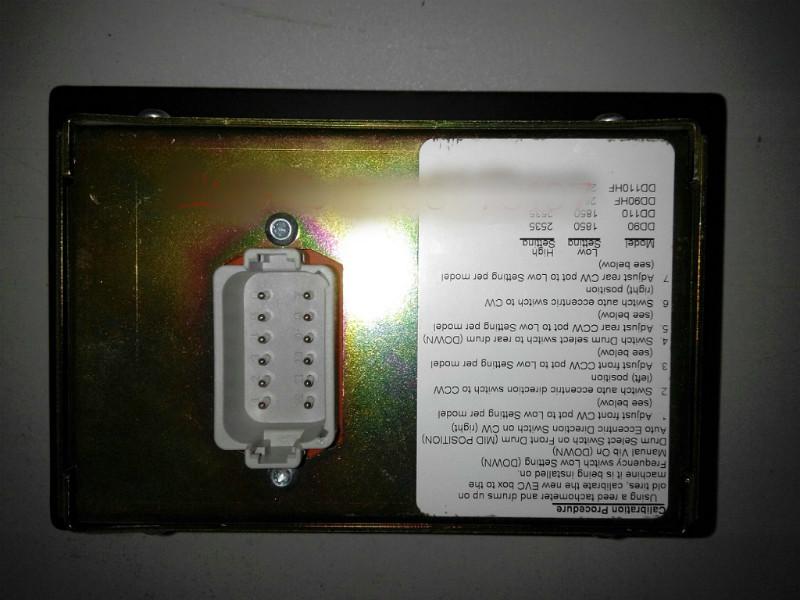 寶馬壓路機(jī)配件圖片