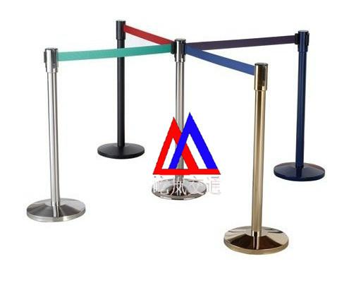 供應(yīng)不銹鋼一米線防護(hù)欄廠家不銹鋼欄桿座一米線