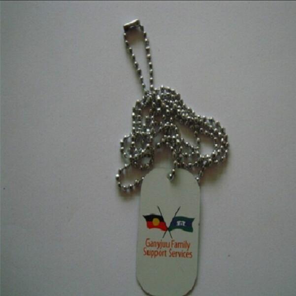 供應(yīng)氧化鐳雕狗牌壓鑄電鍍吊牌印刷滴膠銘牌