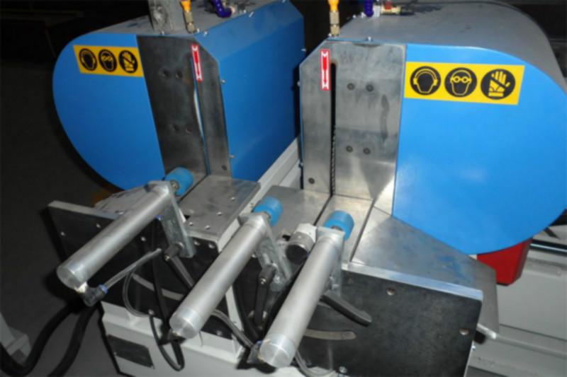 供應(yīng)鋁型材數(shù)控切割鋸床凱岳鋁門窗設(shè)備價(jià)格