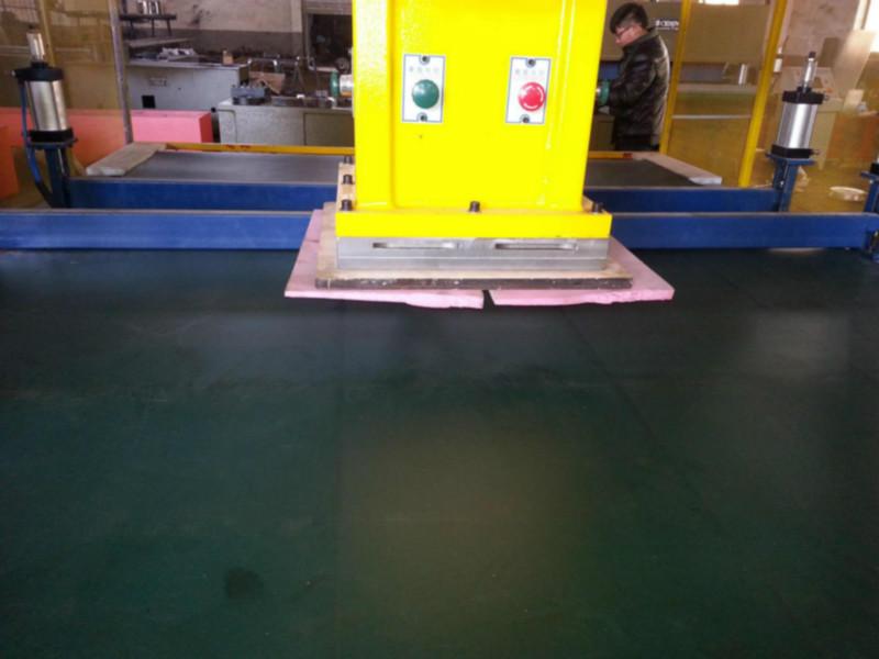 供應(yīng)XCLP3-M350KN全自動(dòng)移動(dòng)式裁斷機(jī)