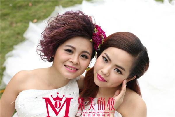 韶關(guān)化妝培訓(xùn)學(xué)校南雄化妝紋繡培訓(xùn)圖片