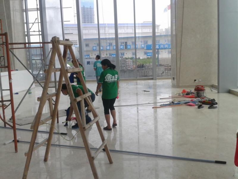 供應(yīng)羅湖專業(yè)清潔公司 銀湖專業(yè)清洗外墻 銀湖寫字樓洗地毯 金速來