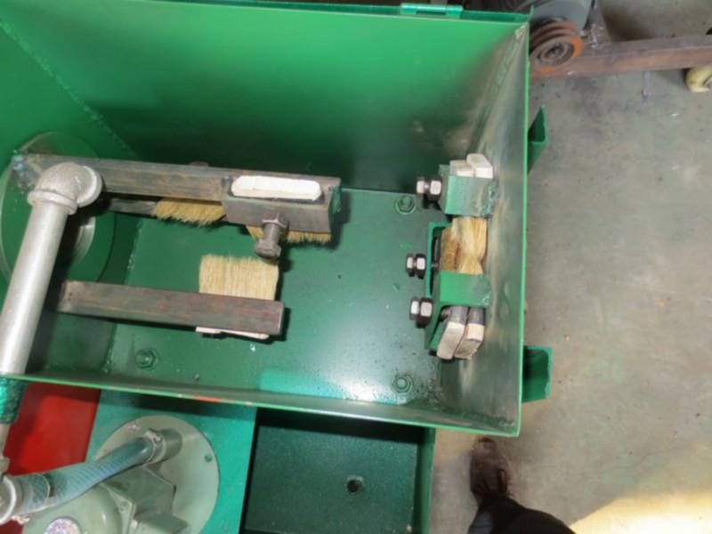 供應(yīng)鋼管調(diào)直除銹刷漆機(jī)