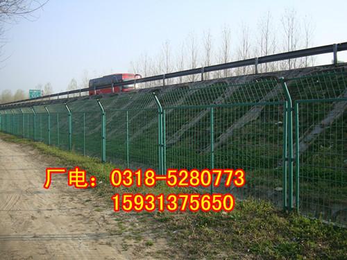 供應(yīng)廠家直銷橋梁防拋網(wǎng)隔離護(hù)欄網(wǎng)