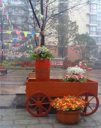 供應防腐木戶外景觀花車,防腐木戶外景觀花車廠家,廣西防腐木戶外景觀花車