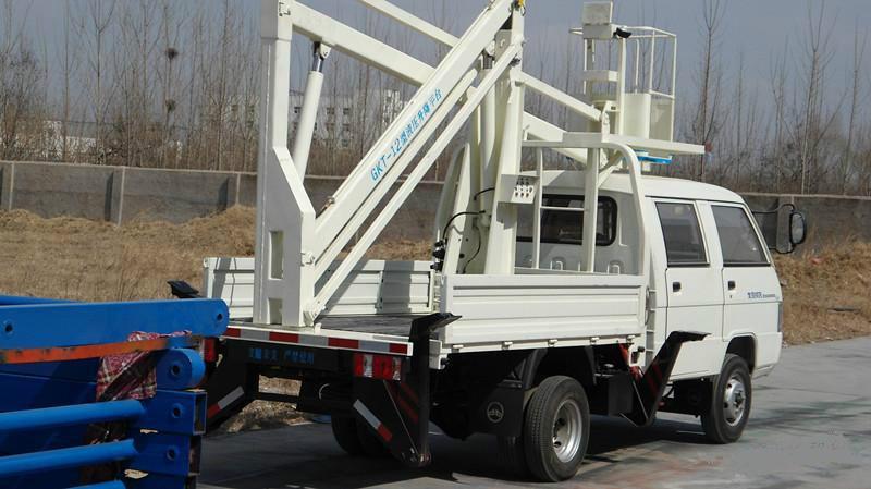 供應(yīng)曲臂升降機(jī)曲臂式高空作業(yè)平臺(tái)