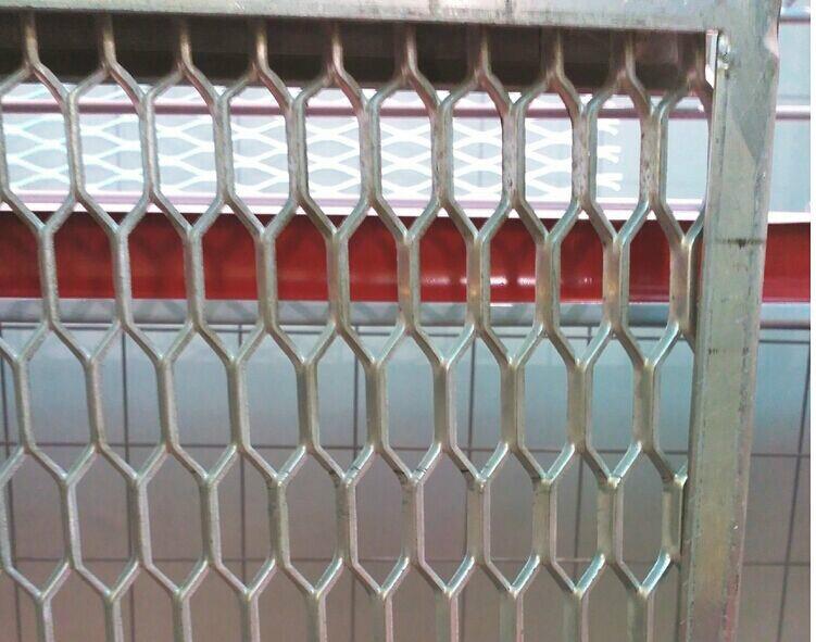 供應(yīng)龜甲型鋼板網(wǎng)