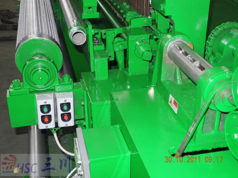 供應輕型電焊網(wǎng)機小型電焊網(wǎng)機