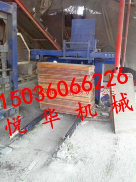 供應(yīng)中國悅?cè)A免燒磚托板竹膠托板竹托板竹膠托板銷售熱線磚空心磚托板福建龍巖廠家機(jī)托板鄭州分廠