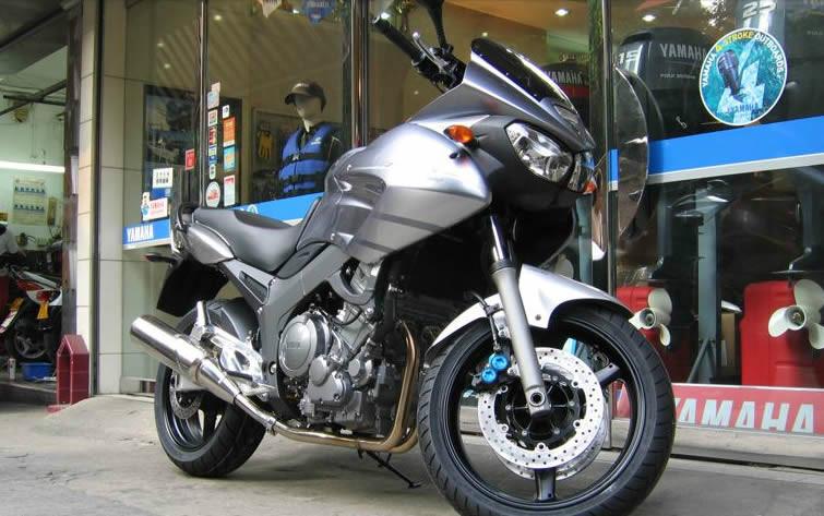 雅馬哈TDM900摩托車圖片