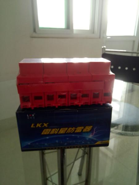 供應(yīng)雷科星避雷器LKX-M380/4/120