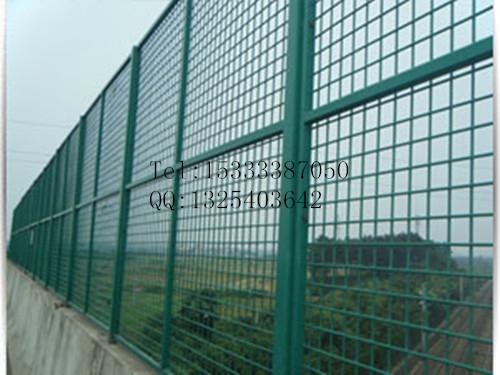 高速公路防眩網(wǎng)圖片