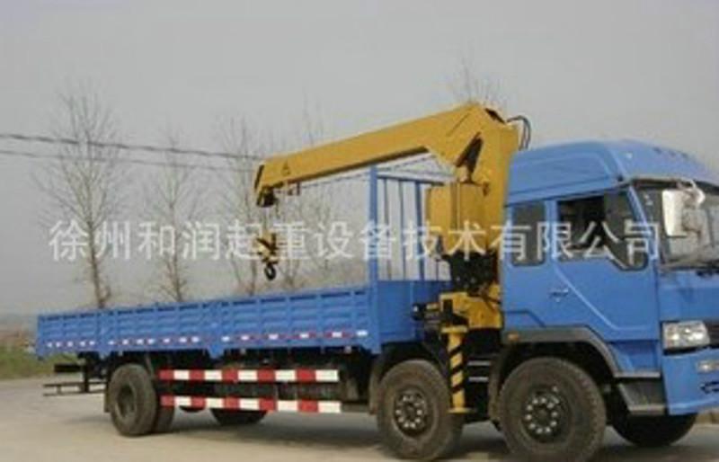 供應(yīng)SQ4SB2非標(biāo)隨車起重機 徐州和潤非標(biāo)隨車吊