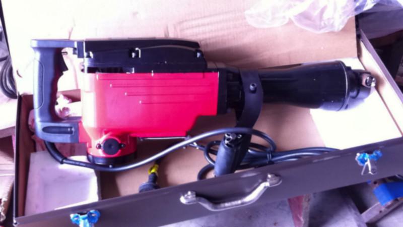 供應(yīng)勁霸65A電鎬