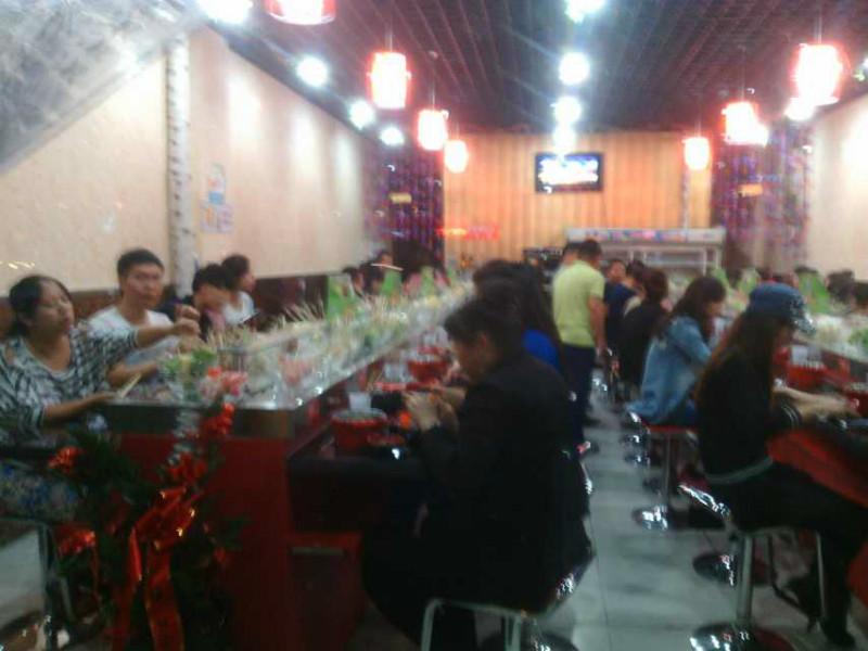 供應(yīng)特賣(mài)石家莊自助回轉(zhuǎn)火鍋設(shè)備，小火鍋設(shè)備