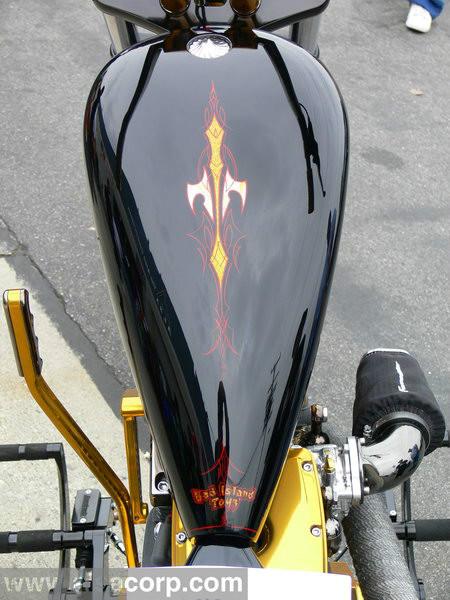 深圳汽車彩繪 深圳摩托車彩繪 深圳頭盔彩繪 藝術烤漆 改色