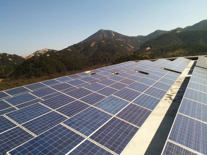 常州屋頂200KW太陽(yáng)能發(fā)電機(jī)組圖片