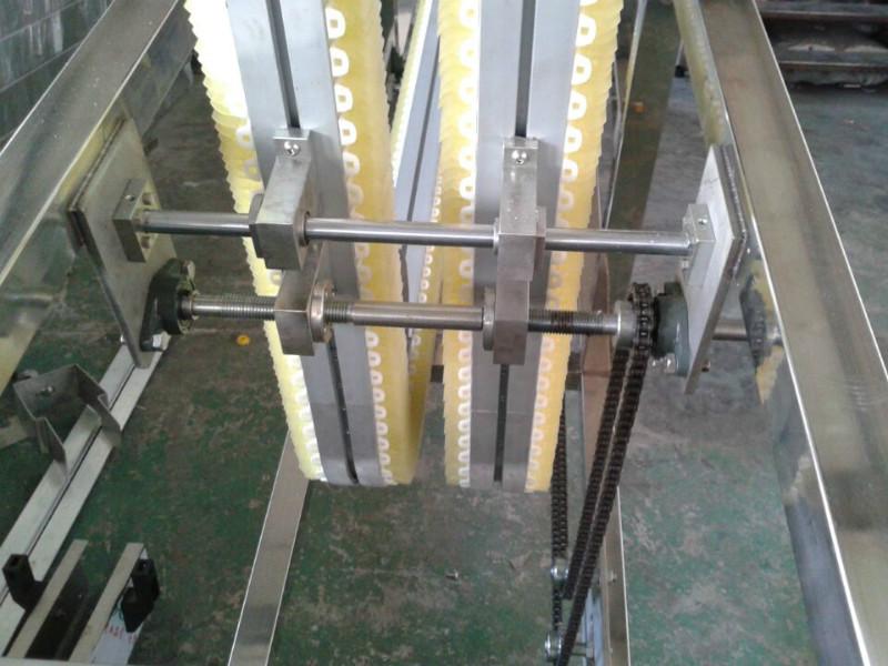 供應柔性夾瓶輸送機