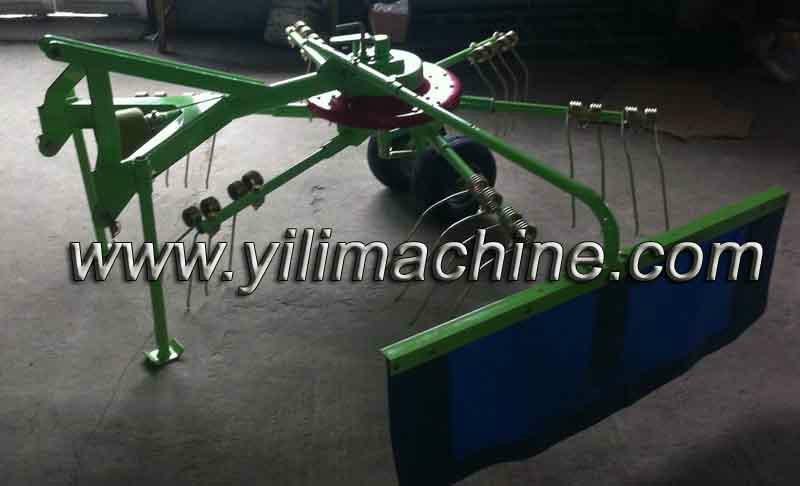 供應(yīng)旋轉(zhuǎn)式摟草機(jī)，質(zhì)優(yōu)價(jià)廉，新型摟草機(jī)