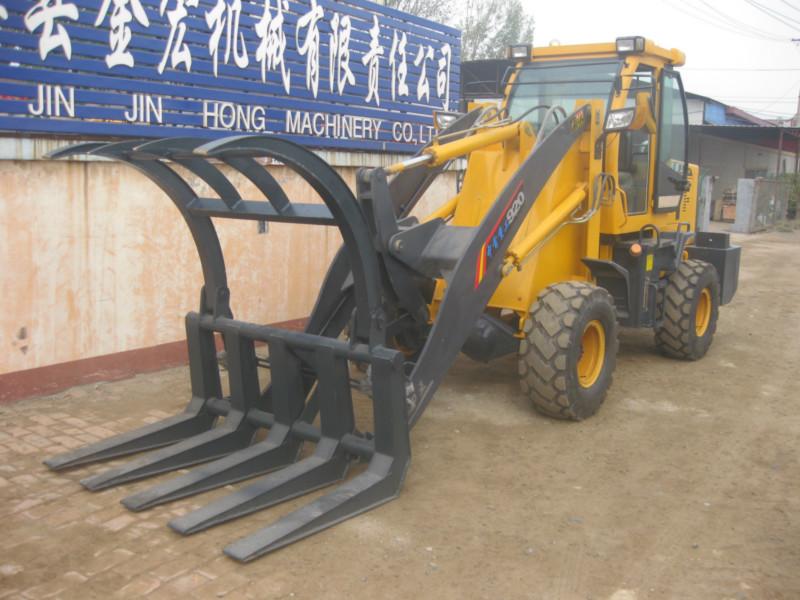 供應山東加高抓木機抓草機的生產(chǎn)廠家單缸雙缸四缸四驅(qū)