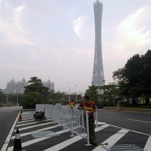 供應(yīng)人行道城市護(hù)欄08京式護(hù)欄廠家價(jià)格規(guī)格尺寸