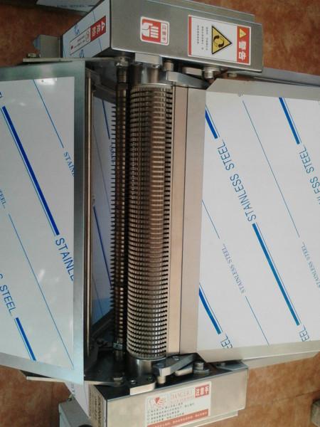 豬后座扒皮機(jī)圖片/豬后座扒皮機(jī)樣板圖 (3)