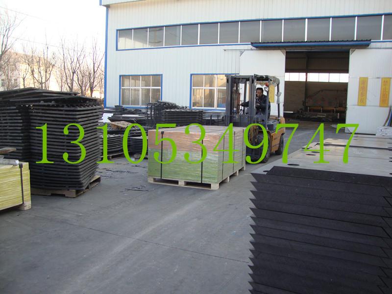 供應(yīng)煤倉襯板節(jié)省勞動(dòng)力降低成本