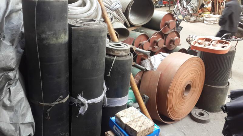 供應(yīng)各種皮帶膠管及廠礦配件