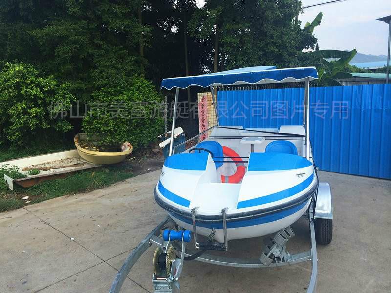 供應(yīng)大量批發(fā)6人豪華電動船、電動游船、電動船價格、電動觀光船