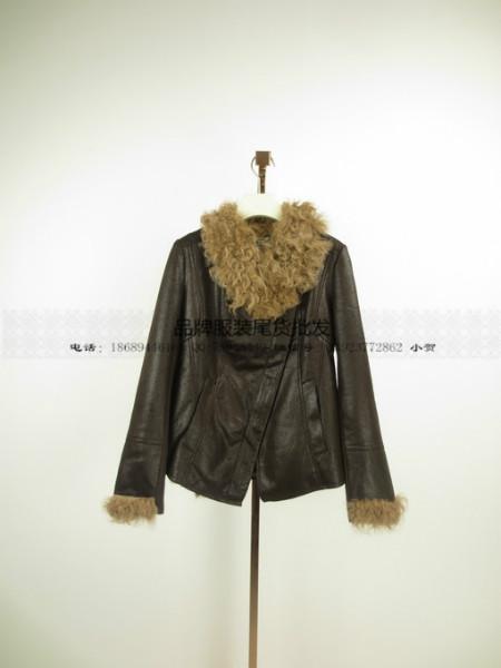 供應(yīng)本末品牌折扣尾貨女裝