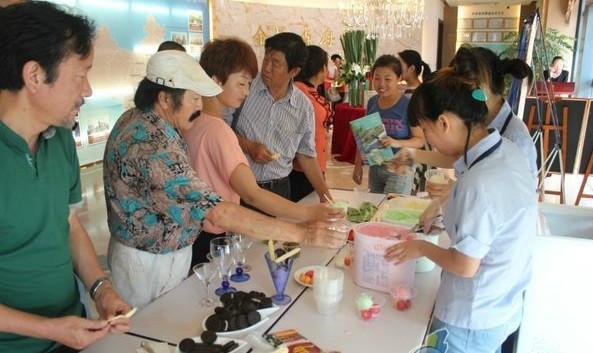 合肥現(xiàn)場DIY冰淇淋安慶DIY暖圖片/合肥現(xiàn)場DIY冰淇淋安慶DIY暖樣板圖 (4)