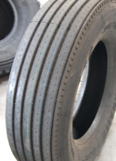 供应245/70R17.5长江轮胎，山东厂家245/70R17.5长江轮胎，青岛厂家245/70R17.5长江轮胎图片