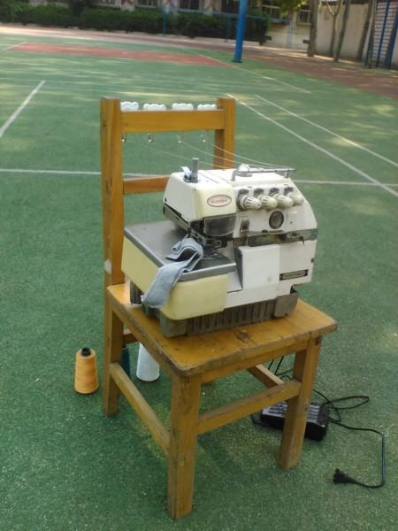 供應(yīng)用于制作秋衣褲的石家莊四線(xiàn)鎖邊機(jī)的價(jià)格哪里買(mǎi)包縫機(jī)