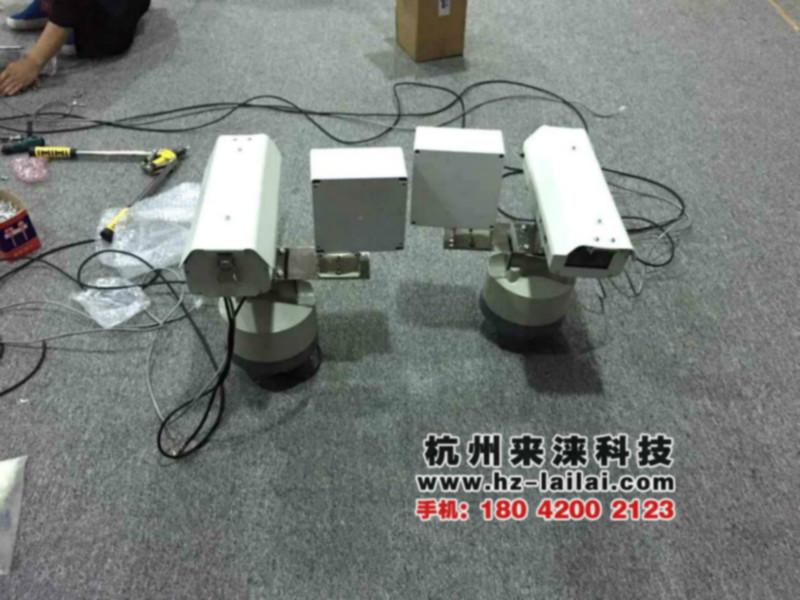 交警用電子警察超速抓拍設(shè)備圖片