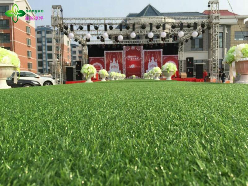 供應(yīng)森悅?cè)嗽觳萜壕G地毯產(chǎn)自江蘇周邊