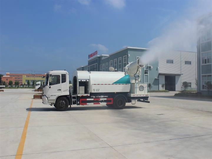 陜西西安工地除塵霧炮機(jī)圖片