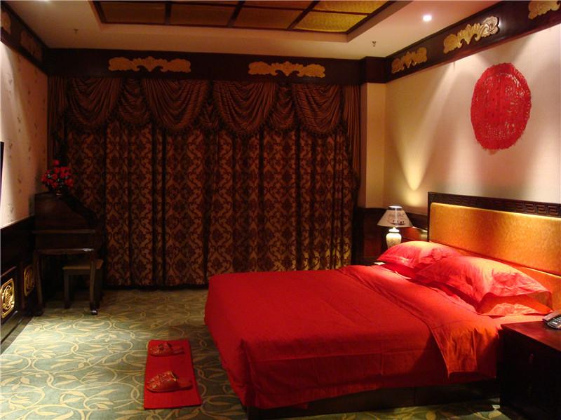 供應(yīng)天津電動布藝窗簾供應(yīng)